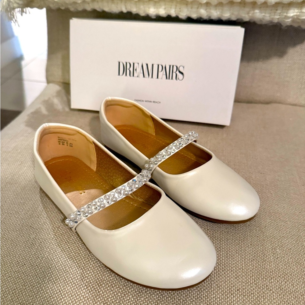 Ivory Pearl & Rhinestone Formal Occasion Flats for Little Girls, Size 3